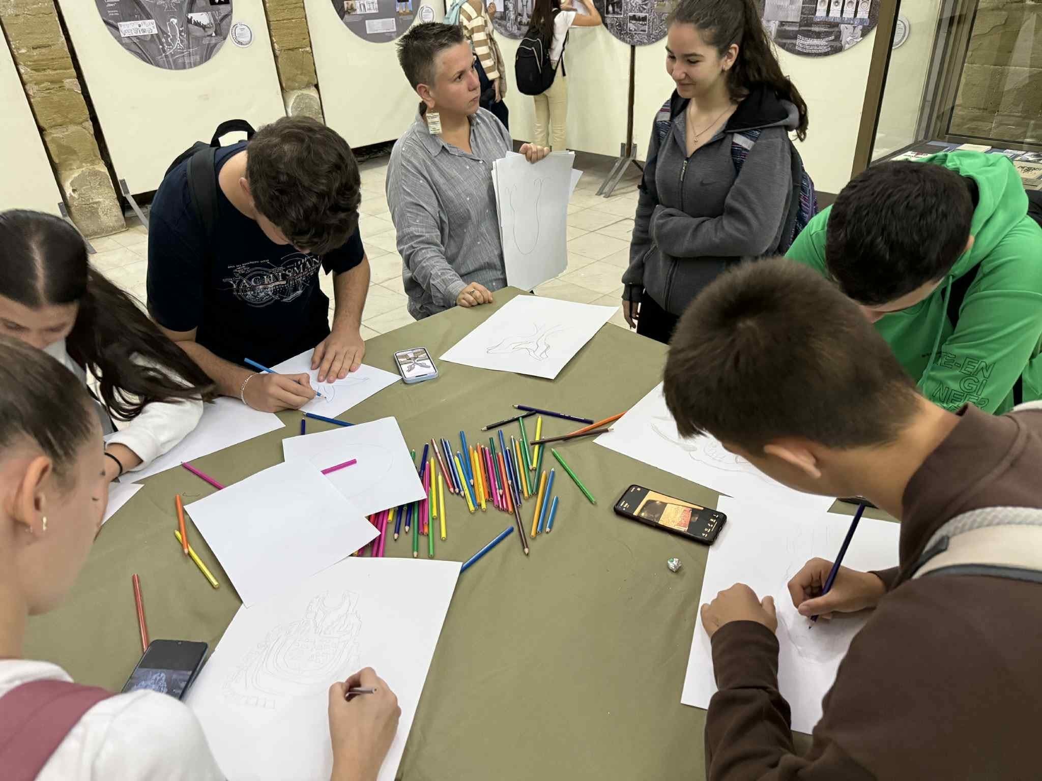 555914399_1950198235778076_7609286770037613842_n