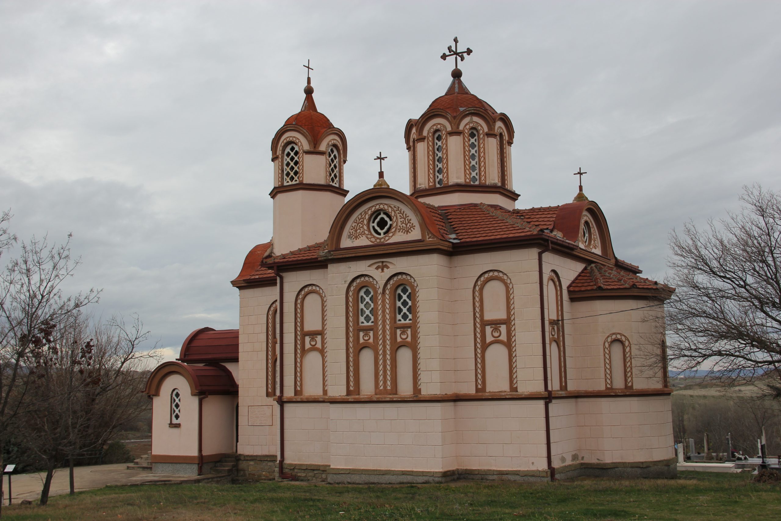 Црква Св. Троица (5)