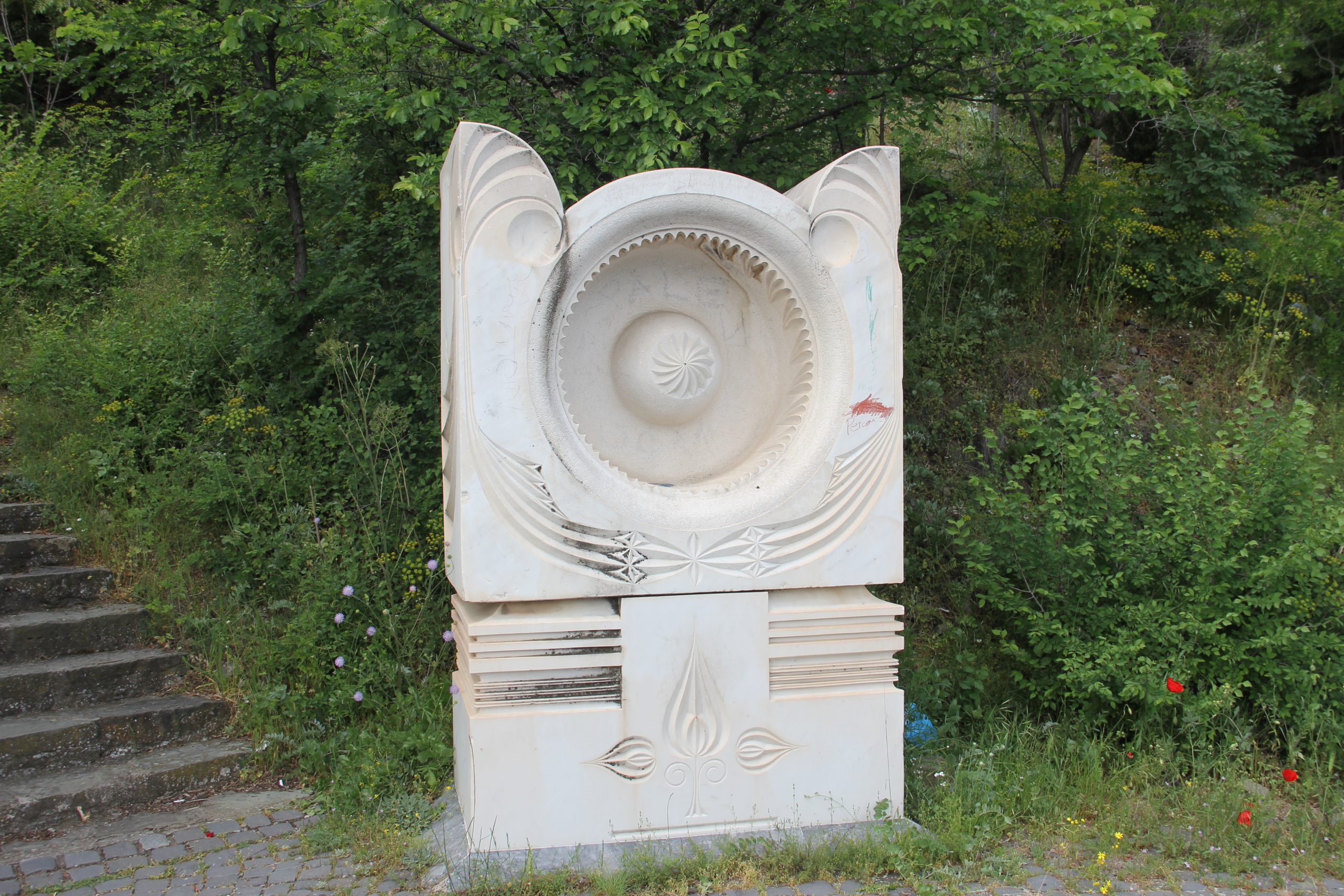 Споменик на НОБ (4)